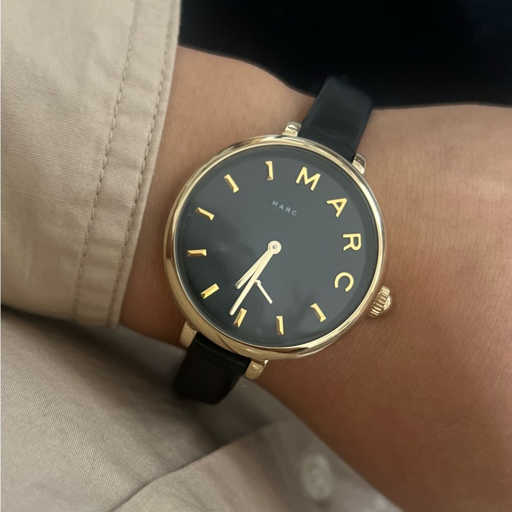 Marc Jacobs MJ1416 Sally Black Dial Black Leather Strap Women's Watch